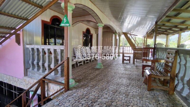Venta de Propiedad frente a la Playa en Omoa Cortes Honduras
