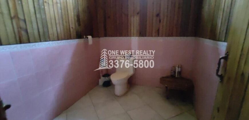 Venta de Terreno con Casa y Naciente de Agua en Omoa Cortes Honduras