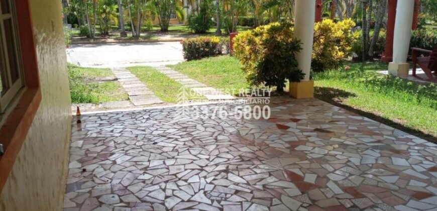 Venta de Villa en La Ceiba Atlántida en Complejo turístico Palma Real
