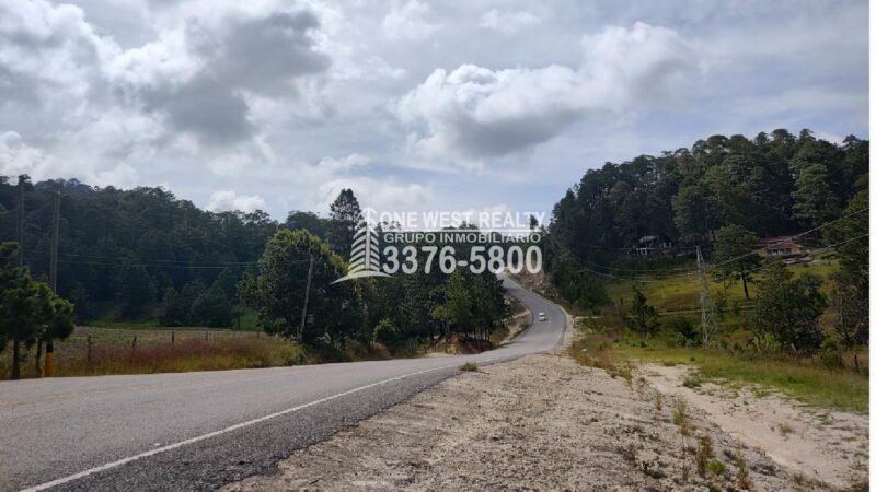 Terreno en venta a orilla de carretera en La Esperanza Intibuca Honduras