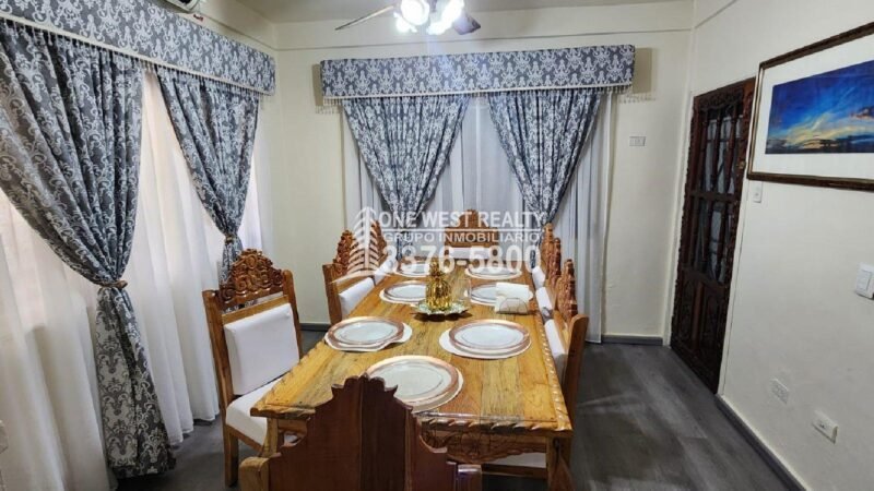 Casa en venta para uso comercial o residencial en Colonia Trejo
