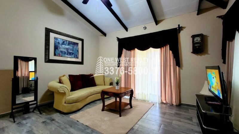 Casa en venta para uso comercial o residencial en Colonia Trejo