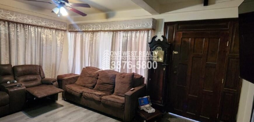 Casa en venta para uso comercial o residencial en Colonia Trejo