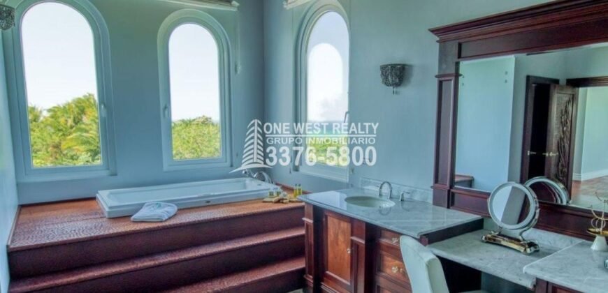 Palmetto Bay, House For Sales Roatan, Honduras