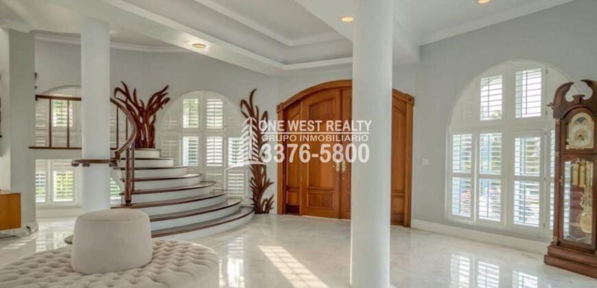 Palmetto Bay, House For Sales Roatan, Honduras