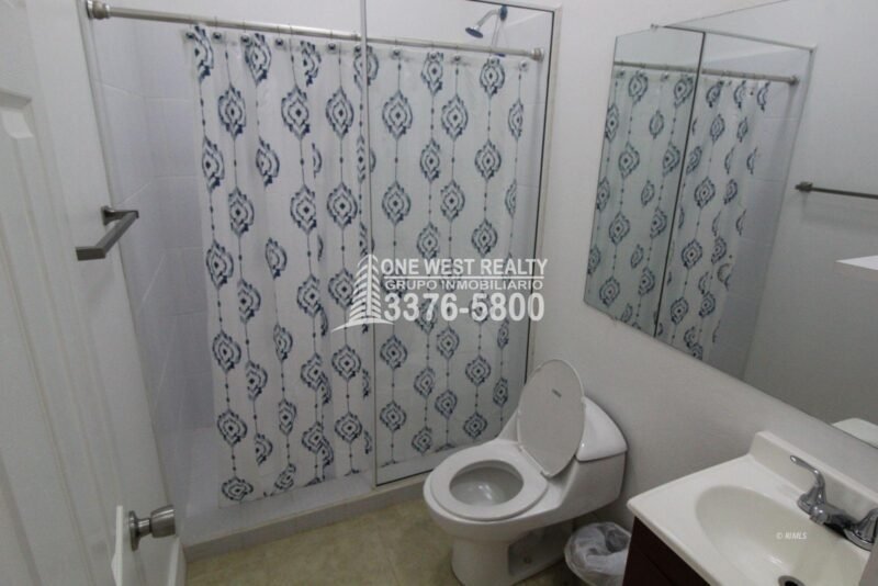Jardines de Catalina, Roatán Land for Sale Condo B-6