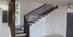 Gibson Bitght sales in Roatan, Honduras