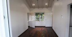 Gibson Bitght sales in Roatan, Honduras