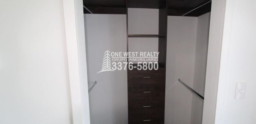 Gibson Bitght sales in Roatan, Honduras