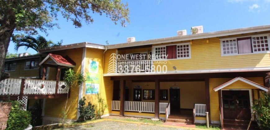 Oak Ridg, Homes and Condos 56 Acres, Roantan Honduras