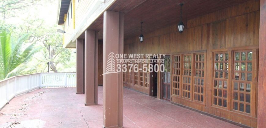 Oak Ridg, Homes and Condos 56 Acres, Roantan Honduras