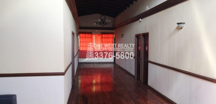 Oak Ridg, Homes and Condos 56 Acres, Roantan Honduras