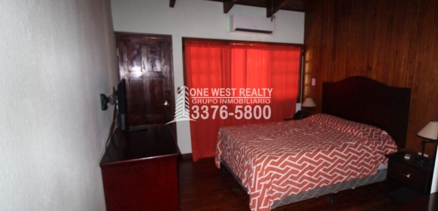 Oak Ridg, Homes and Condos 56 Acres, Roantan Honduras