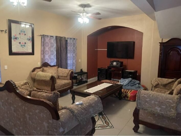 se vende casa en barrio los angeles