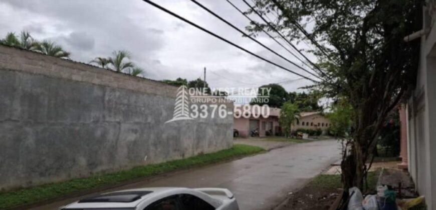 Residencial Las Acacias en El Progreso Yoro Casa Grande en Venta