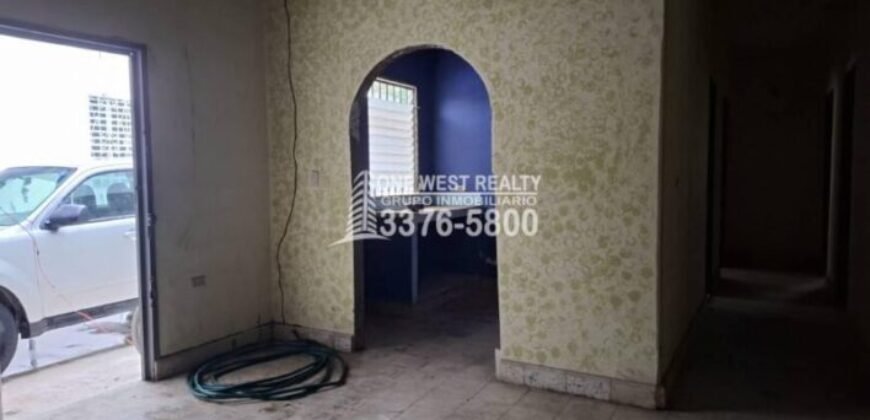 Residencial Las Acacias en El Progreso Yoro Casa Grande en Venta