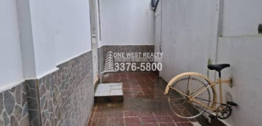 Residencial Las Acacias en El Progreso Yoro Casa Grande en Venta