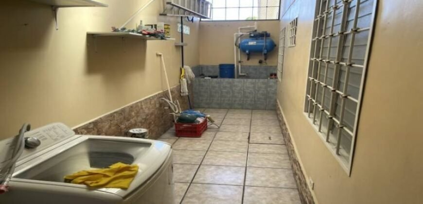 Casa en Venta en Colonia Miguel Ángel Pavón en San Pedro Sula | 4 Habitaciones | 4 Baños | Financiamiento Disponible