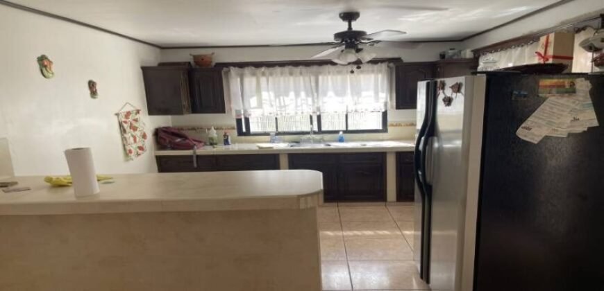 Casa en Venta en Colonia Miguel Ángel Pavón en San Pedro Sula | 4 Habitaciones | 4 Baños | Financiamiento Disponible