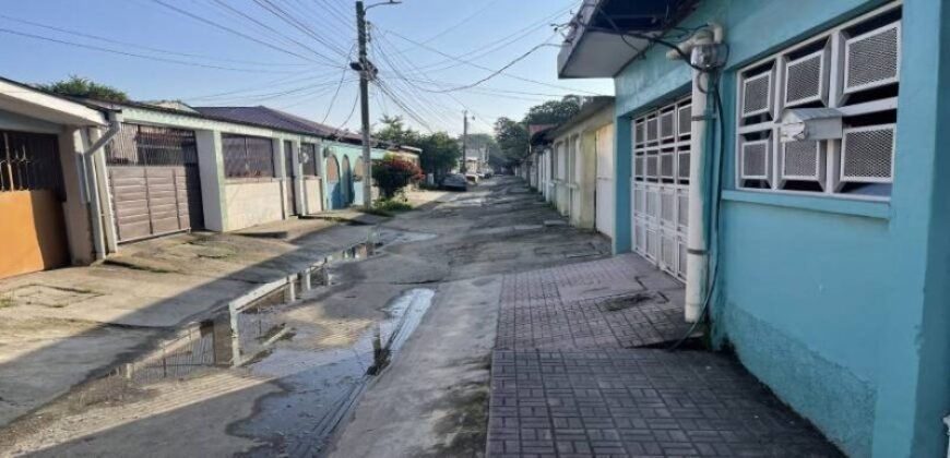 Casa en Venta en Colonia Miguel Ángel Pavón en San Pedro Sula | 4 Habitaciones | 4 Baños | Financiamiento Disponible