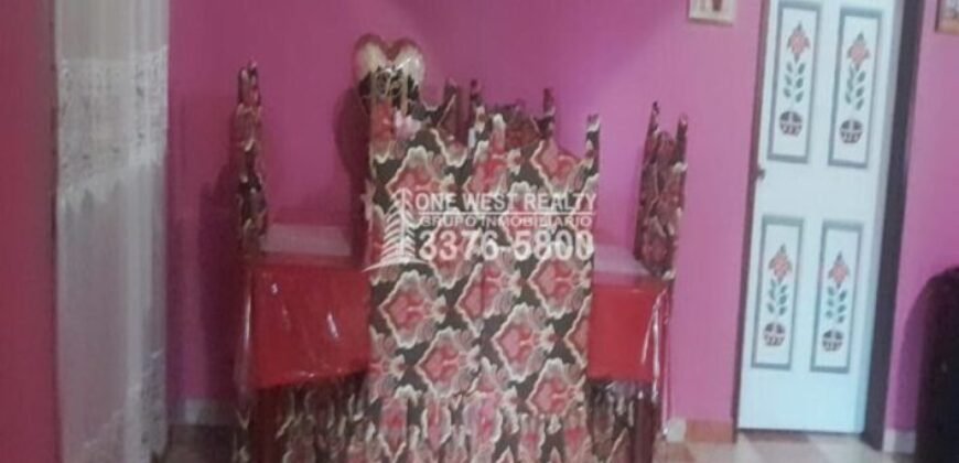 Jutiapa Atlántida Casa Grande En Venta a Orilla de Carretera