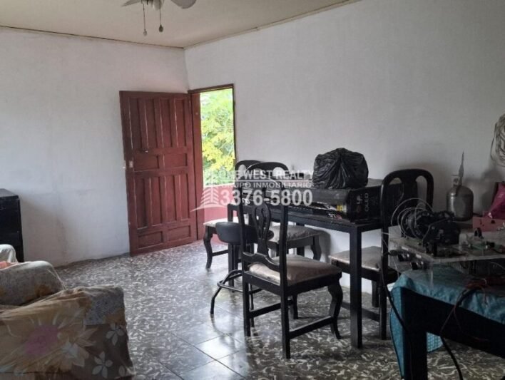 Se Vende Casa de dos niveles en Barrio Guadalupe, San Pedro Sula