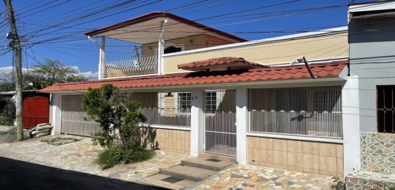 Casa en Venta en Colonia Miguel Ángel Pavón San Pedro Sula