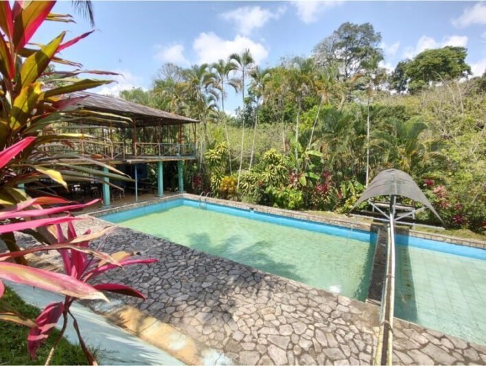 Finca Turística en Venta con Parque Acuático, Apartamentos y Restaurante