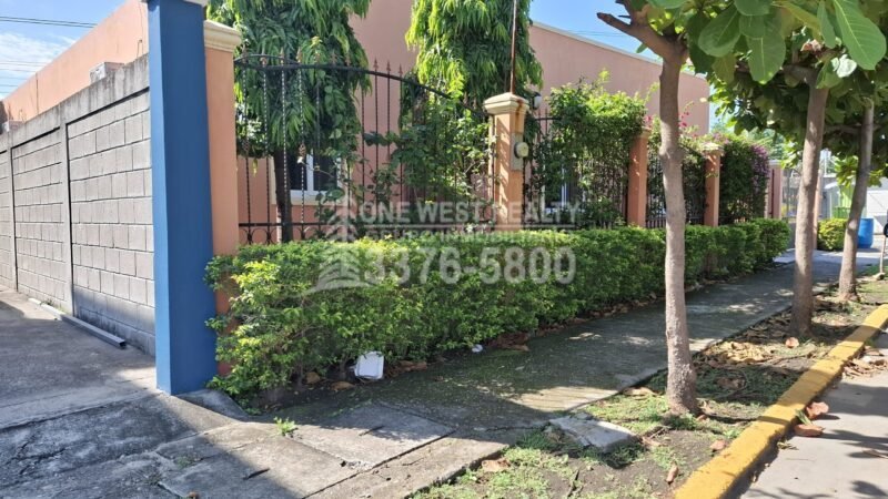 Renta de Local para oficina en San Pedro Sula-Residencial Costa Verde