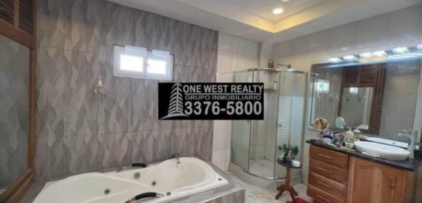 Casa en Venta en Barrio San Francisco, El Progreso | 5 Habitaciones, 5 Baños