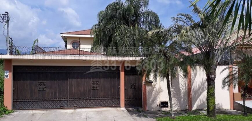 Casa en Venta en Jardines del Valle, San Pedro Sula l 574.51 vrs² l 368.31 m²