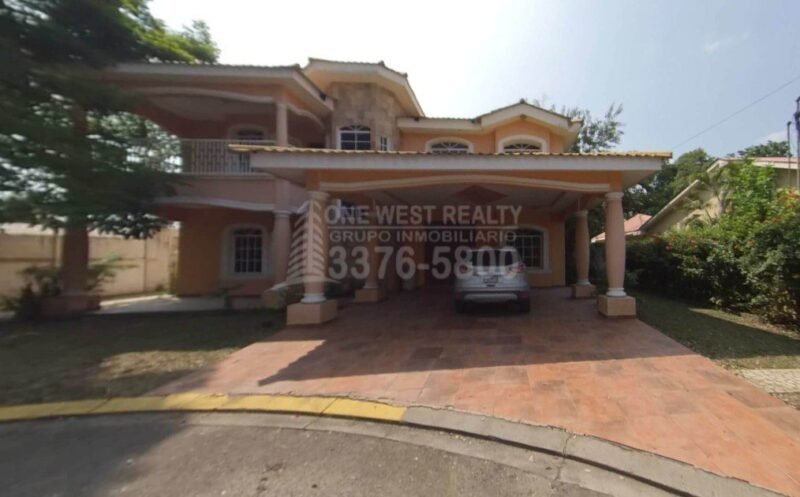 Casa en Venta en Residencial Quinta El Dorado (3)