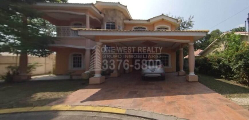 Casa en Venta en Residencial Quitas el Dorado San Pedro Sula l 635.00 m² (VENDIDA)