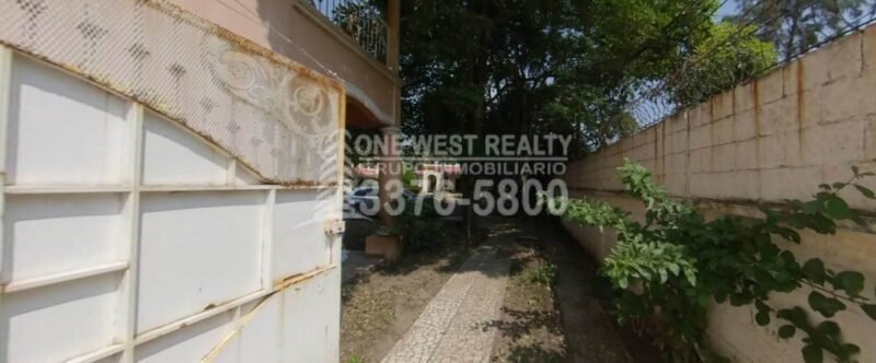 Casa en Venta en Residencial Quitas el Dorado San Pedro Sula l 635.00 m² (VENDIDA)