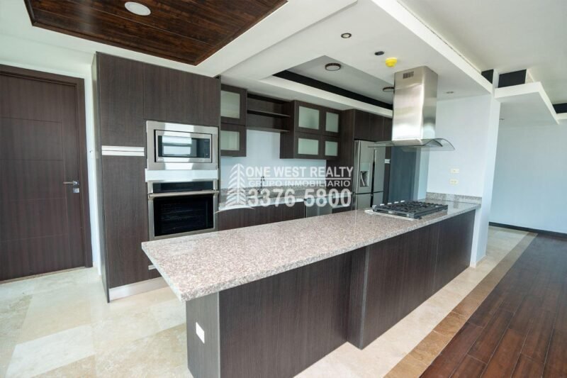 Open House en Igvanas Tara