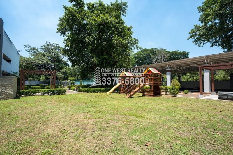 Condominio Igvanas Tara  en Venta | San Pedro Sula – 3-Habitaciones y 3-Baños 250.36 m² (2,694.85 ft²)