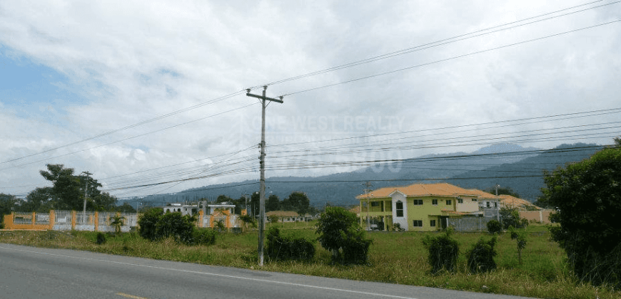 Lote en Venta con Financiamiento Disponible en Residencial Quintas del Sol, El Progreso