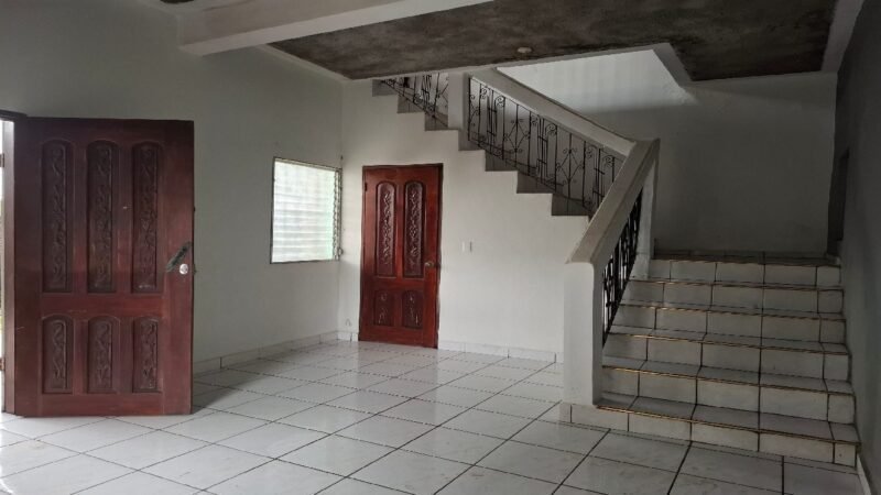 Casa en Venta en Barrio San Francisco, El Progreso | 5 Habitaciones, 5 Baños
