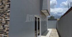Townhouse en Venta en Villas del Campo San Pedro Sula Cerca de Campisa