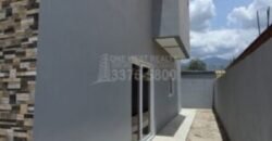 Townhouse en Venta en Villas del Campo San Pedro Sula Cerca de Campisa