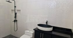 One West Realty te invita a conocer este increíble TownHouse en Venta