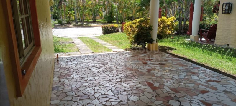ONE WEST REALTY PALMA REAL HOTEL