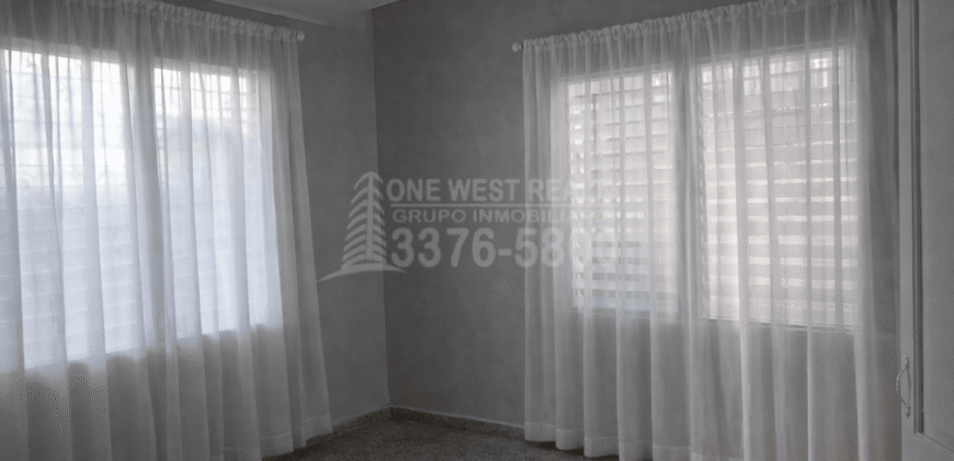 ¡Casa Espaciosa y Moderna en Venta en Kattan Abajo, a Pasos del Centro de El Progreso!