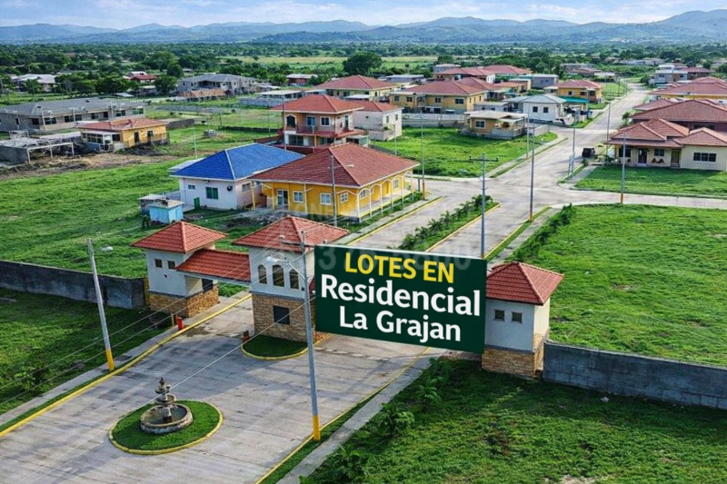 lotes en Residencial La Granja