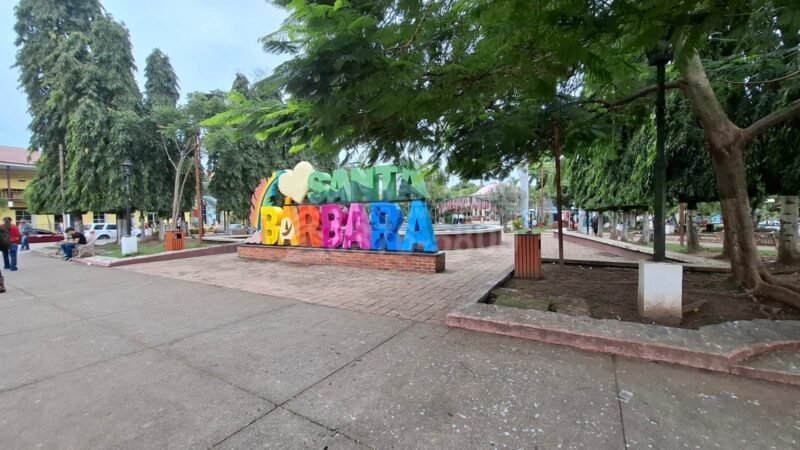 plaza comercial en venta santa barbara honduras