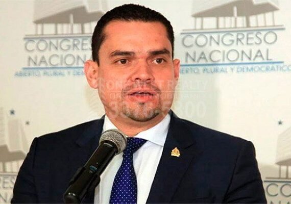 Tomás Zambrano destaca la falta de inversión en el país