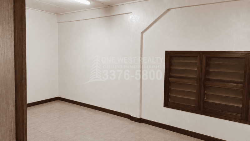 Casa de 5 Habitaciones en Venta en Colonia Moya | Financiamiento Disponible