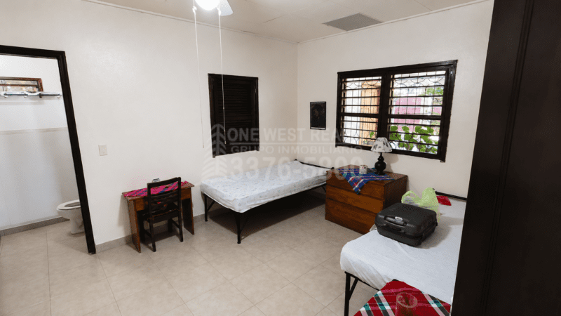 Casa de 5 Habitaciones en Venta en Colonia Moya | Financiamiento Disponible