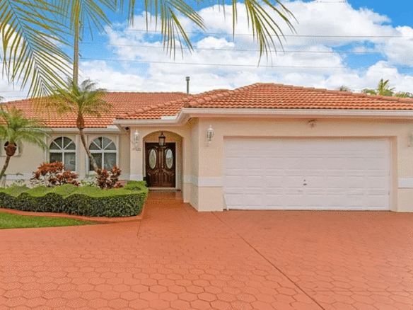 Discover Luxury and Comfort in This Stunning Southwest Miami Home| for sales