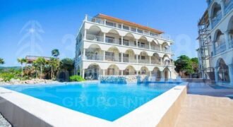 West End, Roatán, Oceanfront Condo 2 Iron Shore Pointe